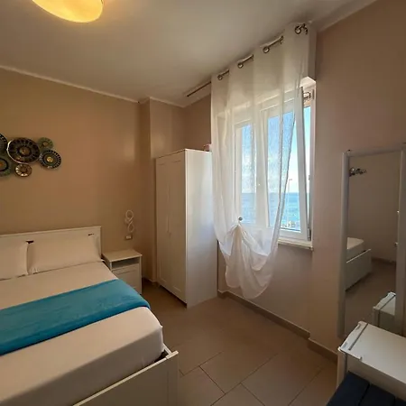 Guest house L'affaccio - *